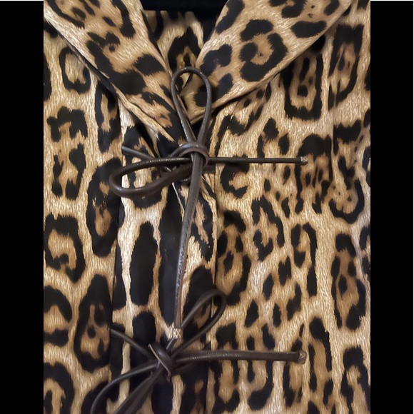 Carlisle Silk Leopard Print Jacket with Leather Tie Details. - Picture 4 of 7